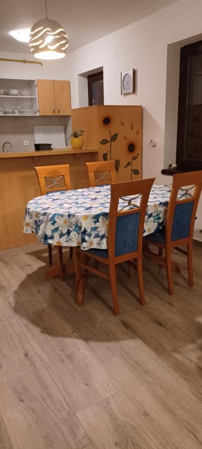 Apartment Sunny Place 普拉 外观 照片