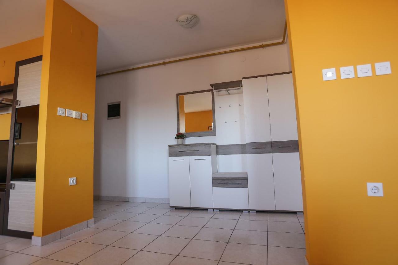 Apartment Sunny Place 普拉 外观 照片