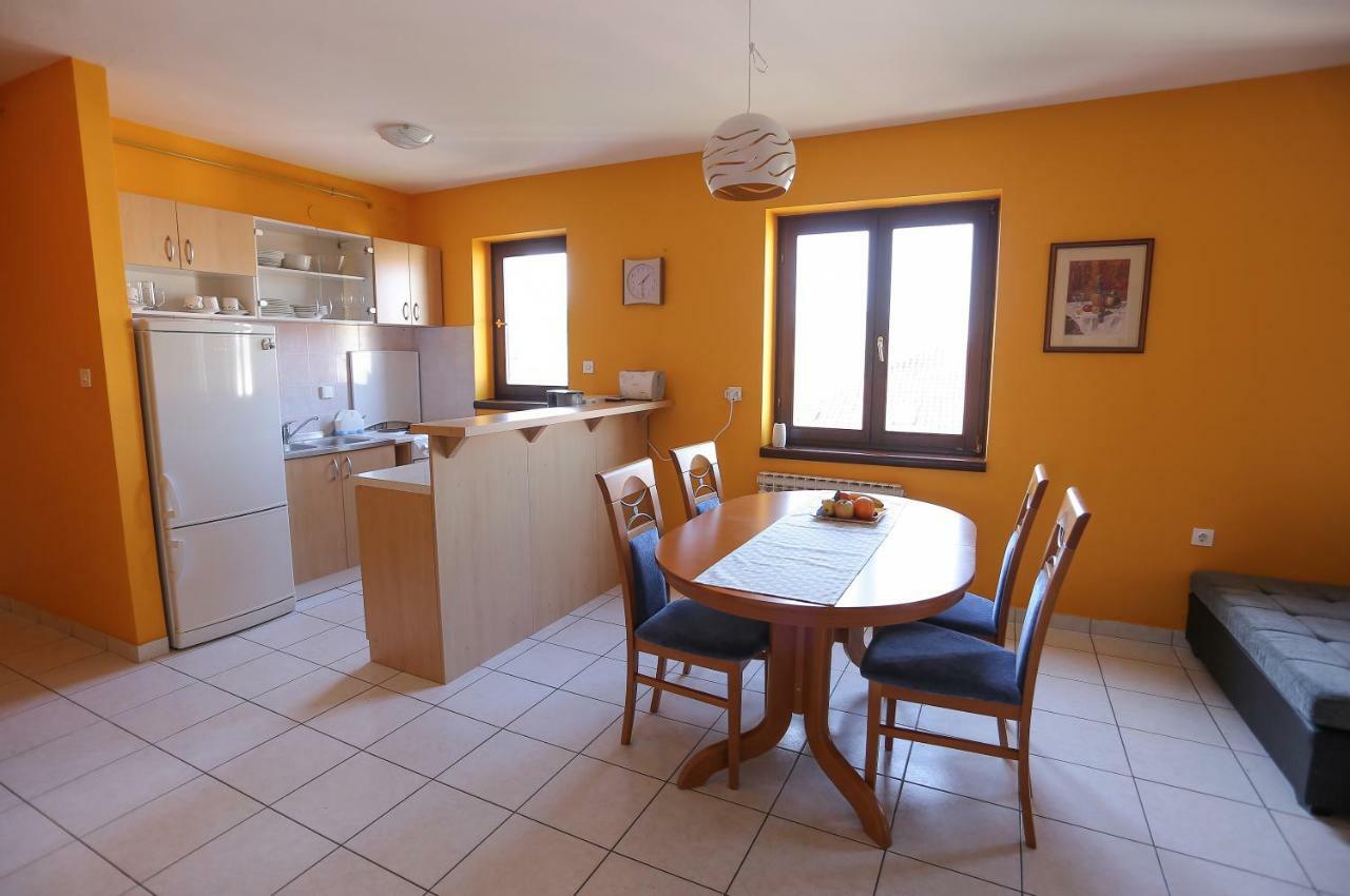 Apartment Sunny Place 普拉 外观 照片
